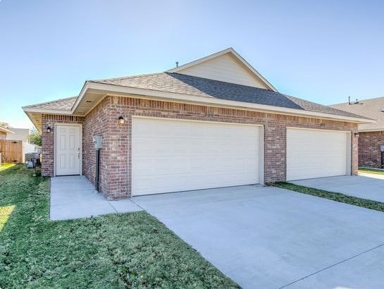 100 Barrett Place, Edmond, OK 73003 - photo 1