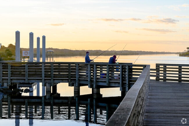 Bring your poles and bait for early morning fishing in the Tomoka River near Ormond Lakes.
