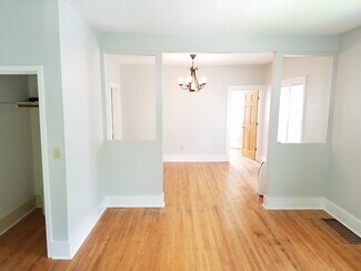 1144 W Center St Unit 1, Rochester, MN 55902