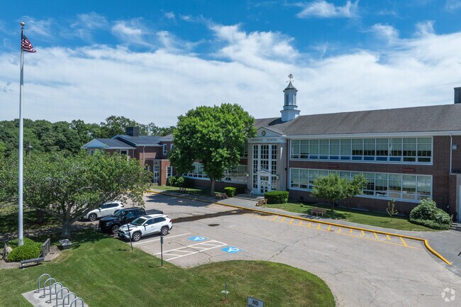 Lawrence School got a B+ in the academics category from Niche.