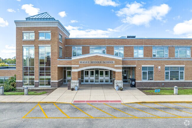John T. Magee Middle School near Remington Trails offers clubs like gaming and ecology.