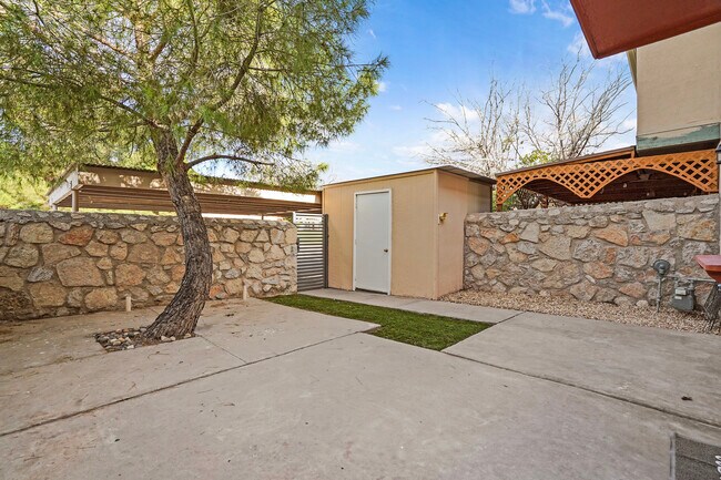 244 Paso Noble Dr, El Paso, TX 79912 - photo 5