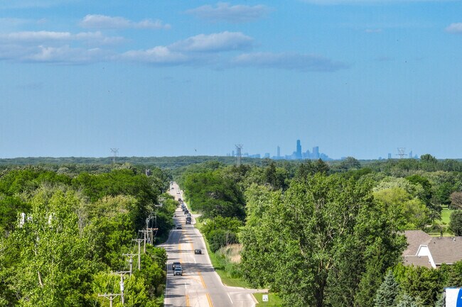 Archer Ave provides easy access to Downtown Chicago