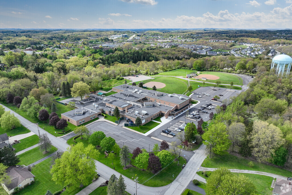 Wexford Elementary School serves students in the Pine Township neighborhood of Wexford, PA.
