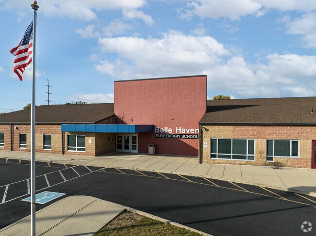 Belle Haven School is located right in the heart of the Northern Hills area.
