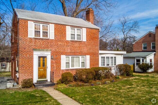 Two-Story Brick Colonial Homes are Just One of the Many Home Styles Oakview has to Offer.