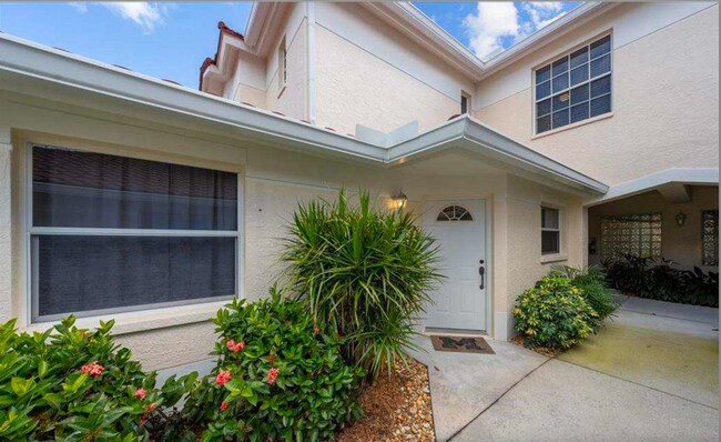 640 Lalique Cir unit 407, Naples, FL 34119 - photo 4