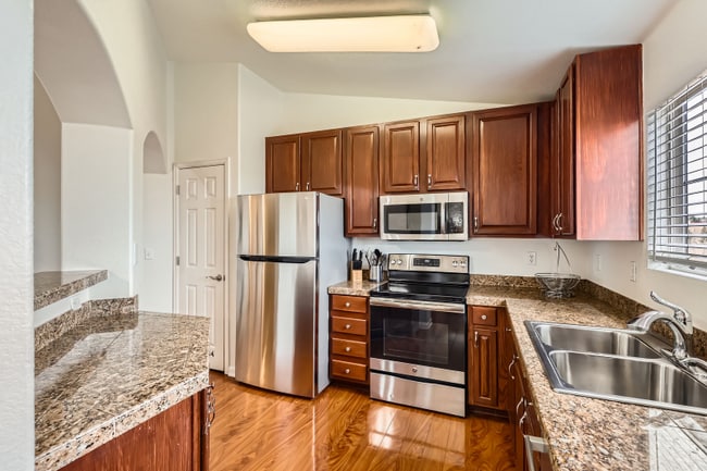 4799 Copeland Cir, Highlands Ranch, CO 80126 - photo 2