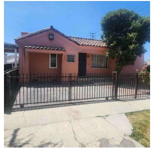 800 E 82nd St, Los Angeles, CA 90001