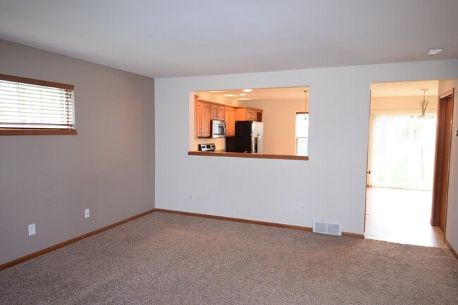 9122 Ancient Oak Ln, Verona, WI 53593 - photo 7