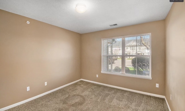 12947 Townsend Dr unit 611, Grand Ledge, MI 48837 - photo 4