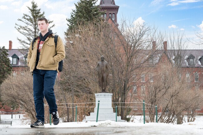 The University of Vermont, a mile north of South Burlington, draws students from New England.