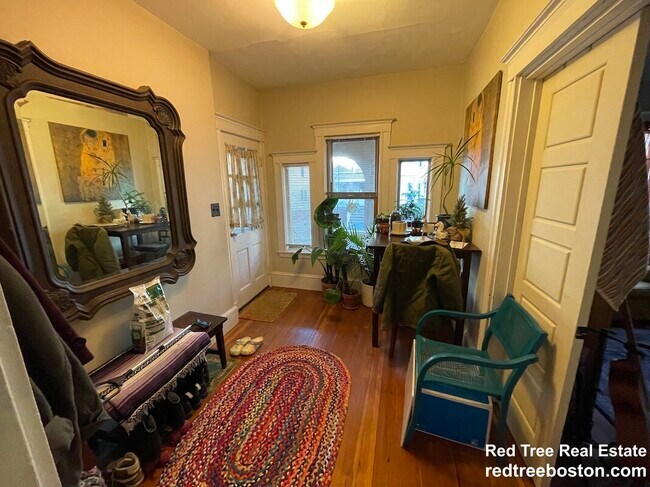 85 Lowden Ave unit 1, Somerville, MA 02144 - photo 7