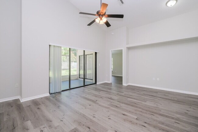 10439 Norvell Rd, Spring Hill, FL 34608 - photo 7