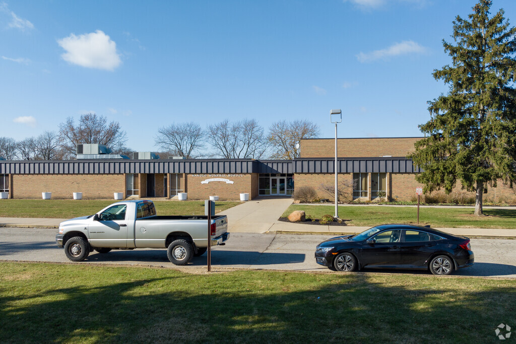 Harold Schnell Elementary is for students in grades 1-5.