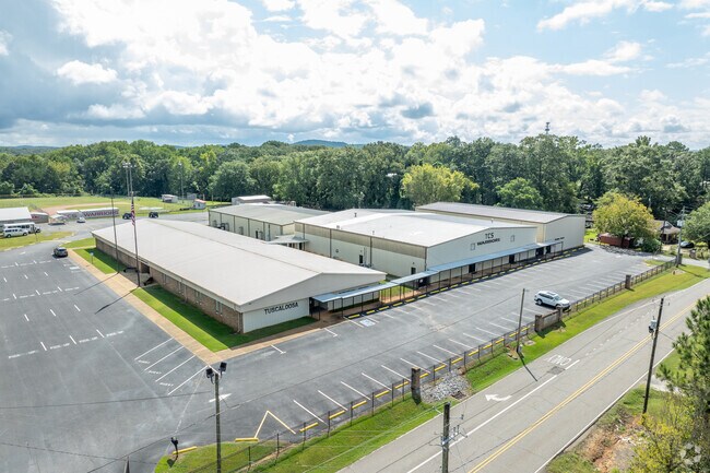 Tuscaloosa Christian School is a good private school option.