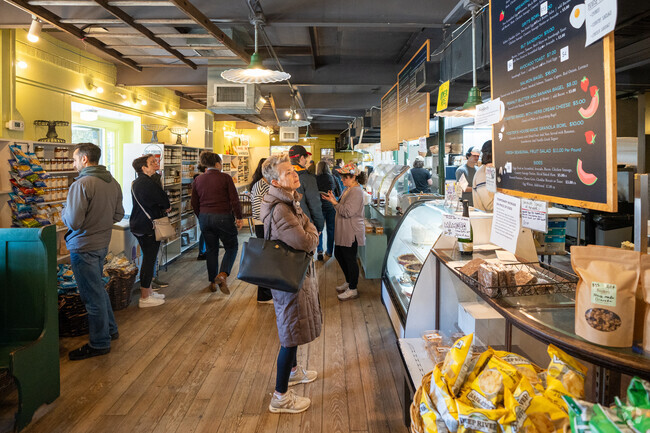 The family-owned Foster’s Market draws diners to its relaxed café in Forest Hills.