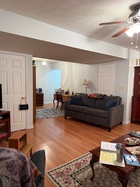 1300 Copper Creek Dr, Lexington, KY 40514 - photo 2