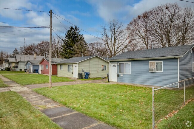 Traditional minimal homes in South Side are very charming and well-kept.