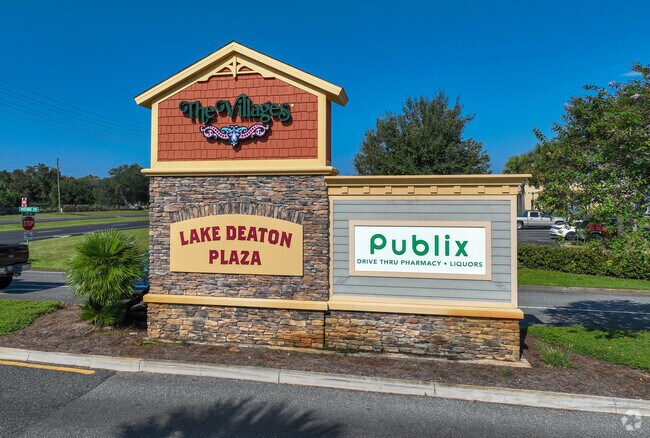 Lake Deaton Plaza is located at 695 Kristine Way in the Village of Osceola Hills.