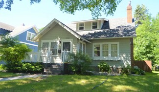1200 Cottonwood St, Grand Forks, ND 58201