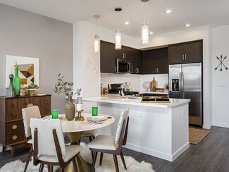 7141-7155 Santa Monica Blvd, West Hollywood, CA 90046