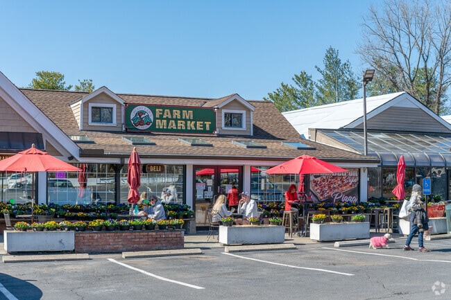 A bit farther east, locals go to Cherry Lawn Farm to pick up groceries or sit down for a nice lunch.