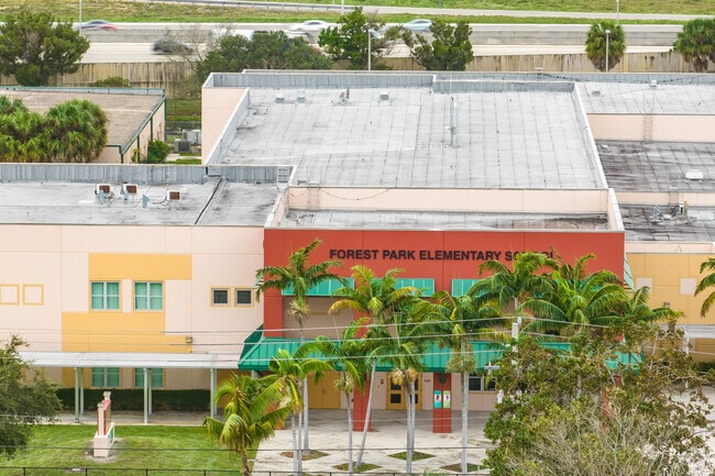 Welcome to Forest Park Elementary School in the Chapel Hill neighborhood of Boynton Beach, FL.