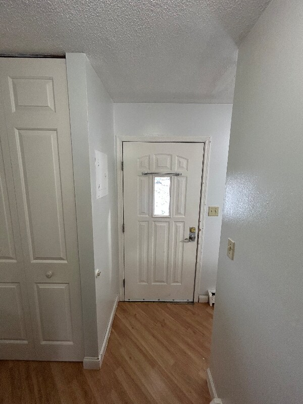 1512 1st St E unit 2, Thief River Falls, MN 56701 - photo 2