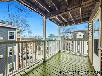 31 Juniper St Unit 1, Boston, MA 02119