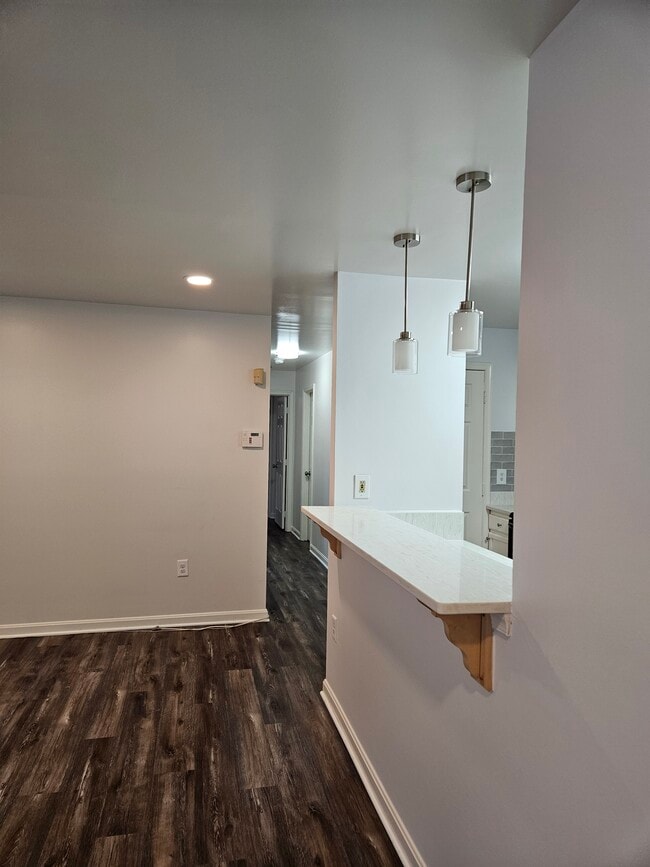 2040 Alice Ave unit 201, Oxon Hill, MD 20745 - photo 4