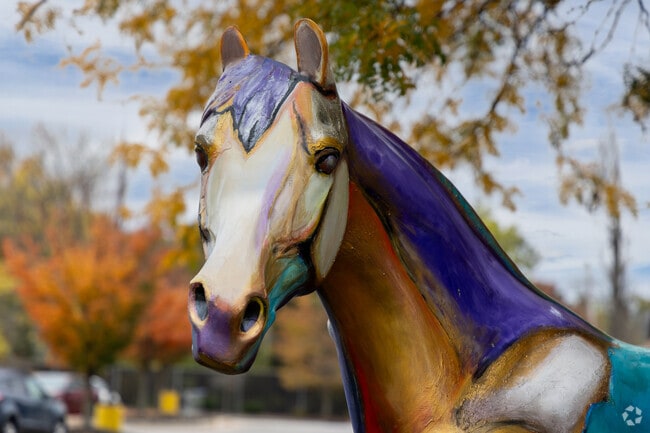 This unique horse statue is located along Bardstown Road in the Hayfield Dundee area.