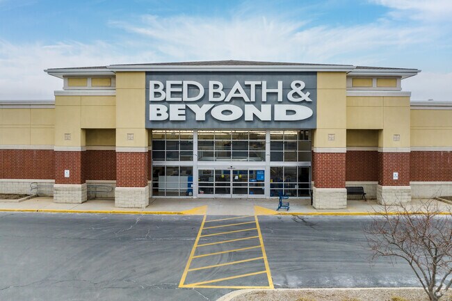 Randall Commons shopping mall contains Marshalls, Ulta Beauty, Bed Bath & Beyond and more.