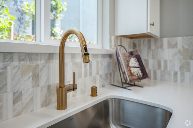 1448 Bluegill Way unit 36514465, Sacramento, CA 95832 - photo 5