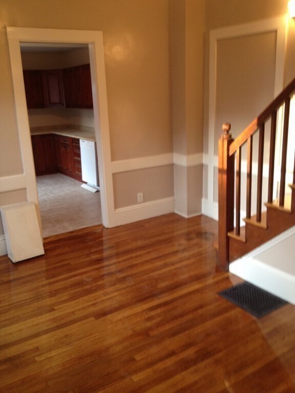 141 Winthrop Ave Unit 1, Quincy, MA 02170