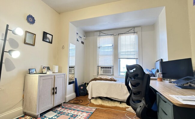 72 Strathmore Rd, Brighton, MA 02135 - photo 4