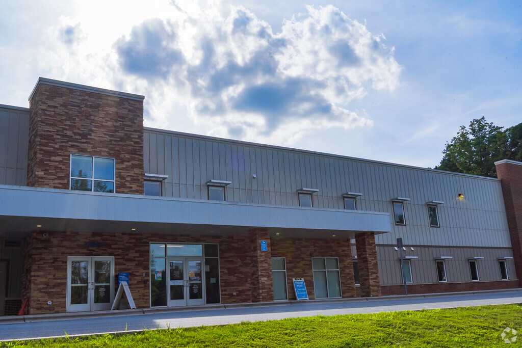 Matthews Charter Academy in the neighborhood of Matthews, NC.