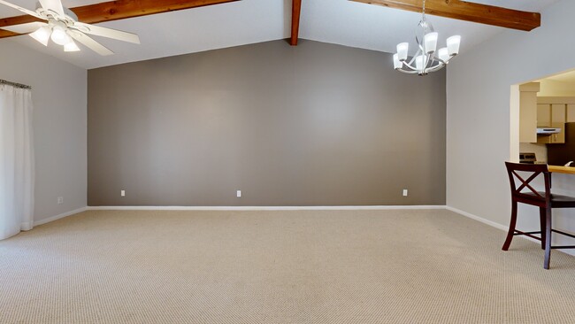 8636 Shadblow Ct unit 3, Port Richey, FL 34668 - photo 2