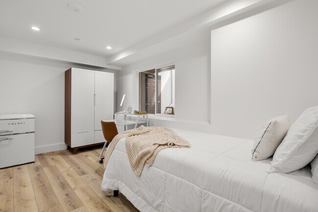 Single bedroom with natural light