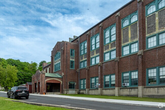 Hoosac Valley Elementary School has an overall grade of C+ on Niche.