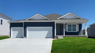 1405 Northview Dr, Waukee, IA 50263