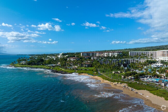 Kihei and surrounding neighborhoods have miles of scenic shoreline.