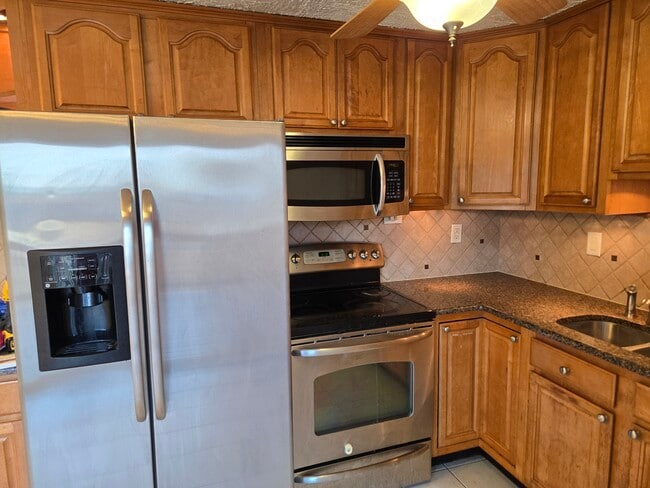 554 Logan St, Frederick, MD 21701 - photo 5