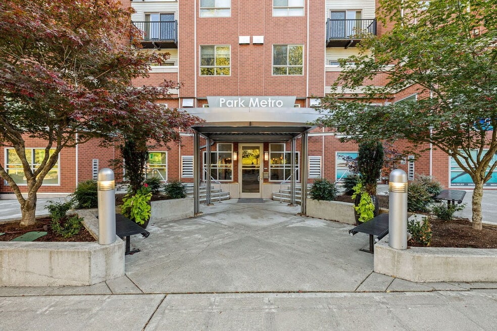 Park Metro, Bellevue, WA 98004 - photo 1