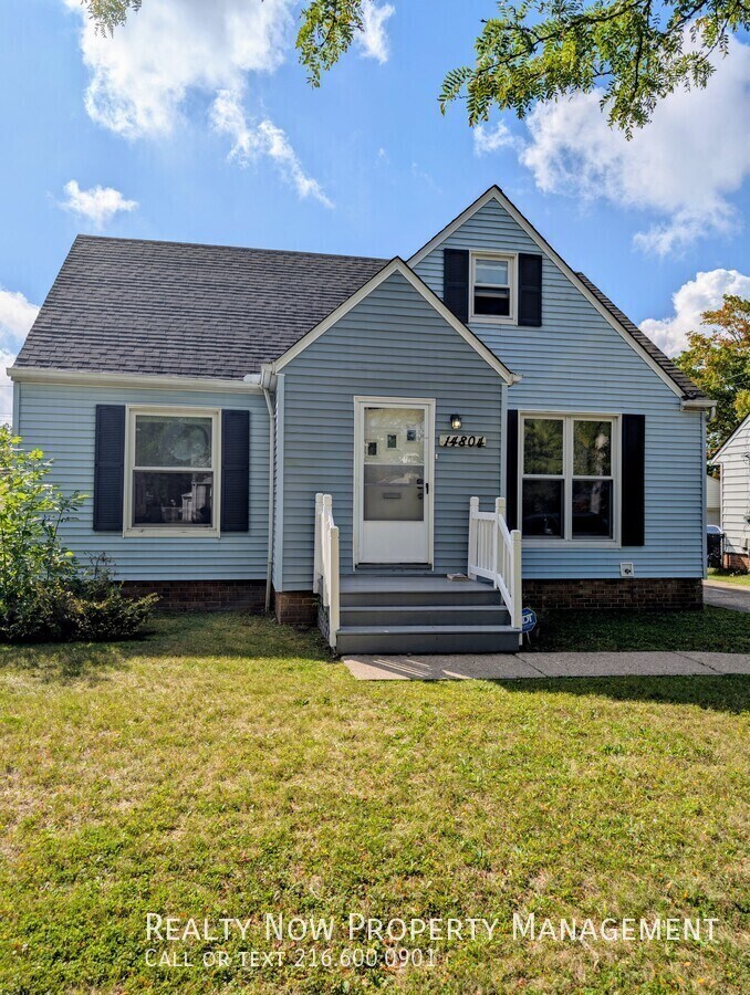 14804 Rockside Rd, Maple Heights, OH 44137 - photo 1