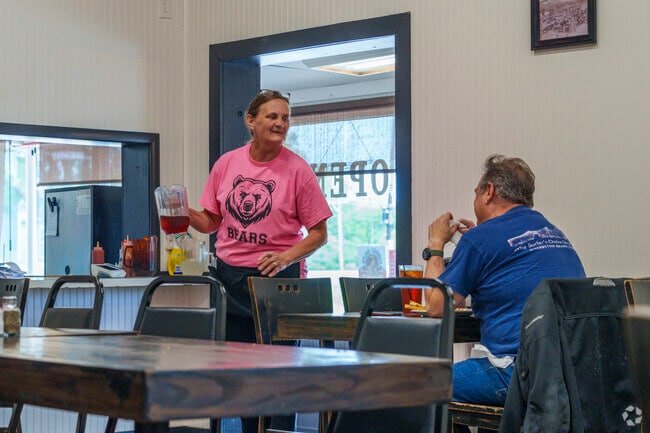 Ranch W Burgers offers breakfast all day to the locals of Central Pawnee.