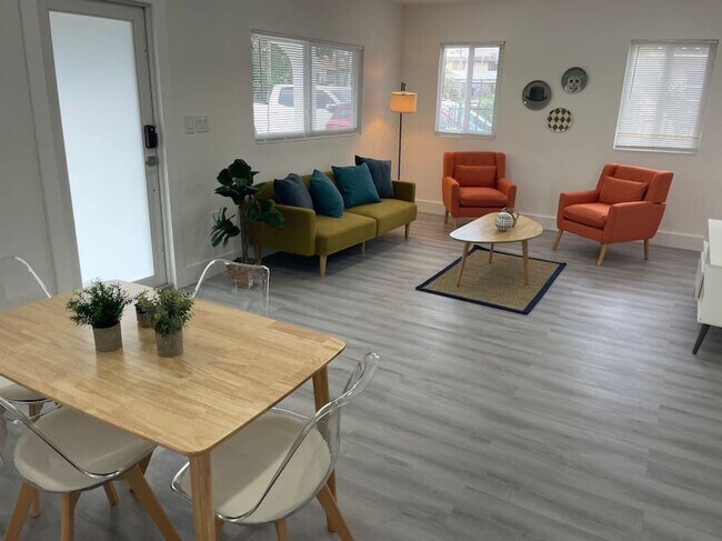 2802 SW 21st St unit ID1056552P, Miami, FL 33145 - photo 4