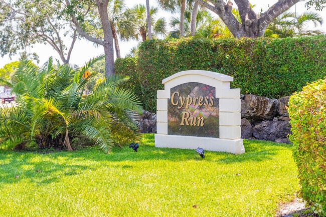 Welcome to Cypress Run, Florida, where you can have an easy living.