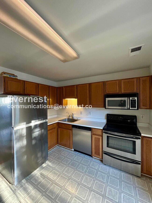 16321 Taconic Cir, Dumfries, VA 22025 - photo 6