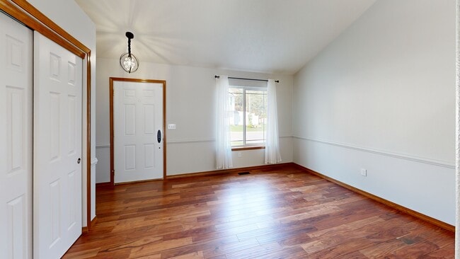 5507 N Colton Ln, Spokane, WA 99212 - photo 2